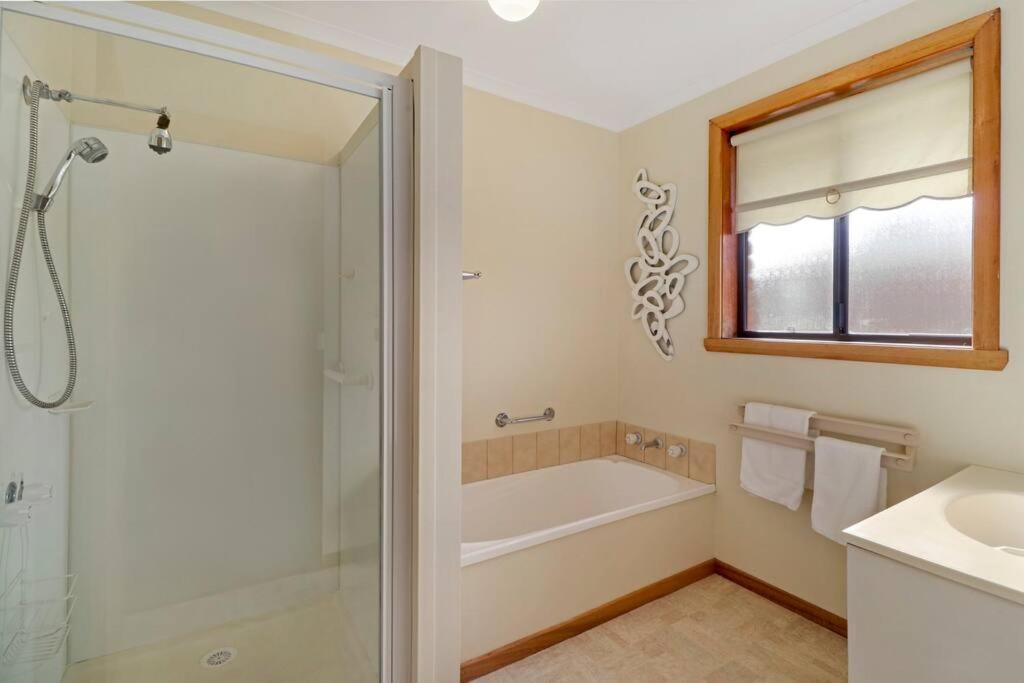 Home Away From Home St Helens Extérieur photo